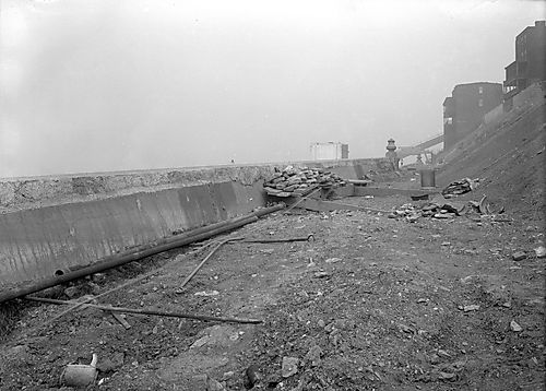 Construction of Bigelow Boulevard Wall