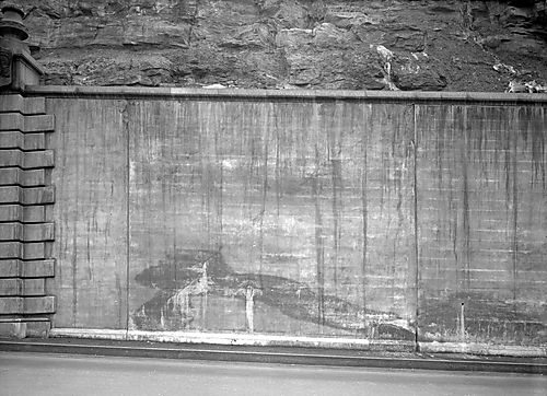 Bigelow Boulevard Wall