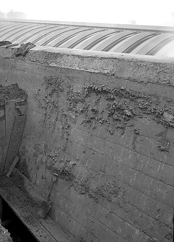 Bigelow Boulevard Wall