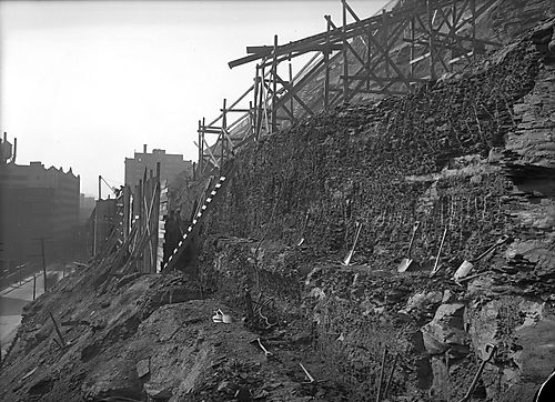 Boulevard of the Allies Wall Construction