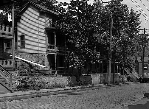 Noblestown Road