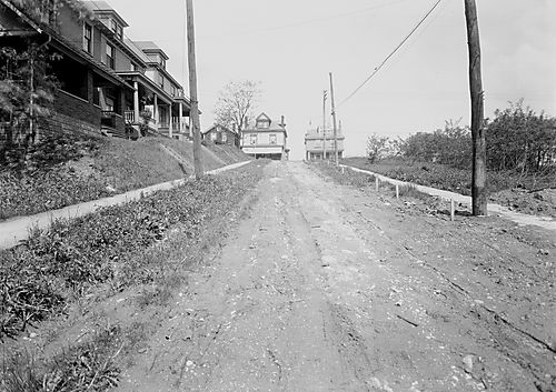 Rossmore Avenue