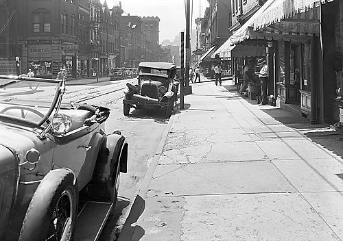 Fifth Avenue Commercial District