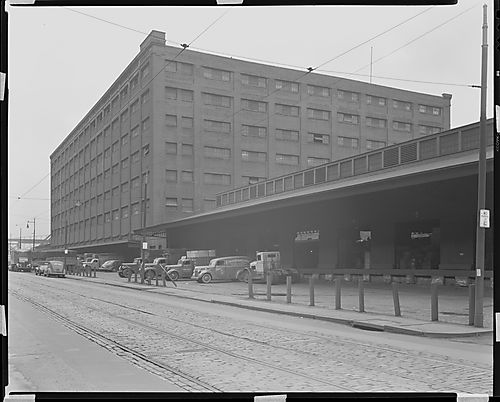 P&LE Loading Docks and Warehouse