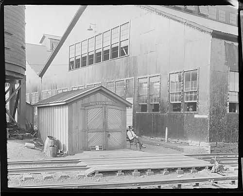 Ellwood City Section House