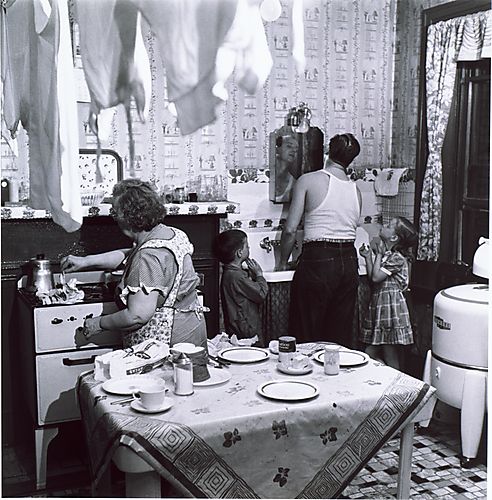 (Portrait: Rochna Family in Kitchen)