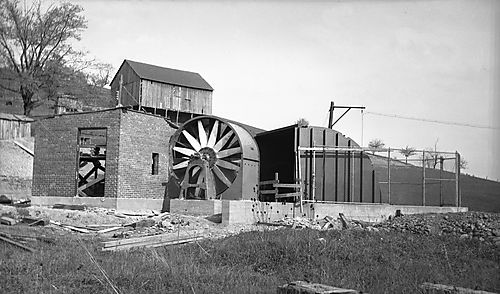 Fan House