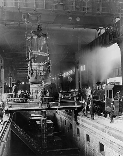 90 Ton Ingot-Pouring