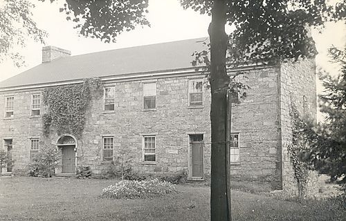 Lemon Inn, front