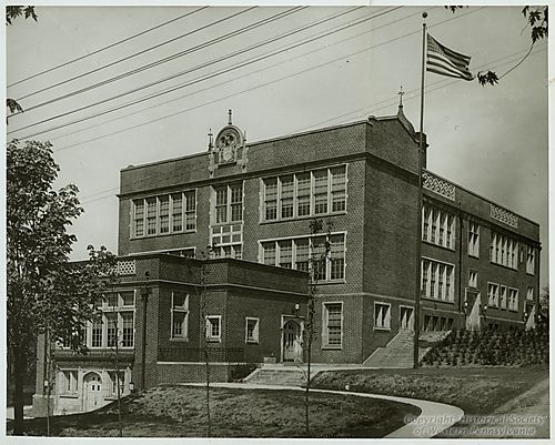 Gladstone Elementary School