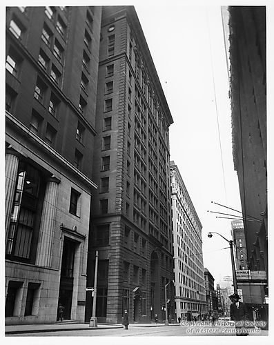 Carnegie-Illinois Building on 5th Avenue
