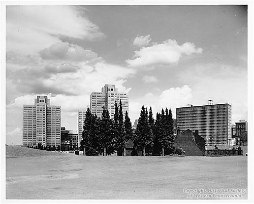 Gateway Center with Fort Pitt Blockhouse