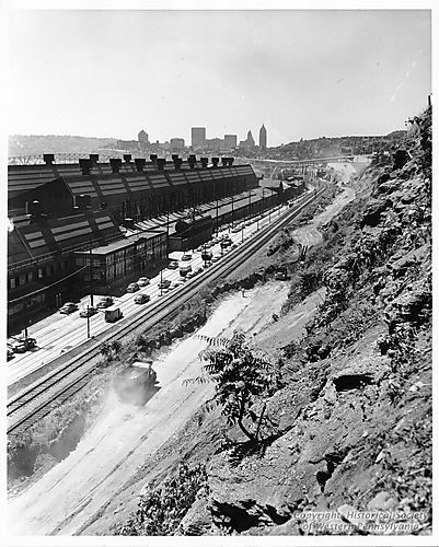 Penn-Lincoln Parkway