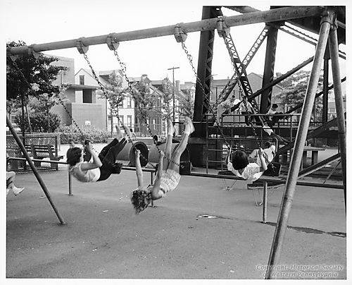 Children at the Bloomfield Parklet