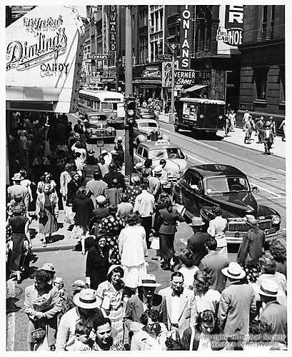 Downtown Pittsburgh Street Scene