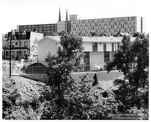 Kelly-Hamilton Apartments