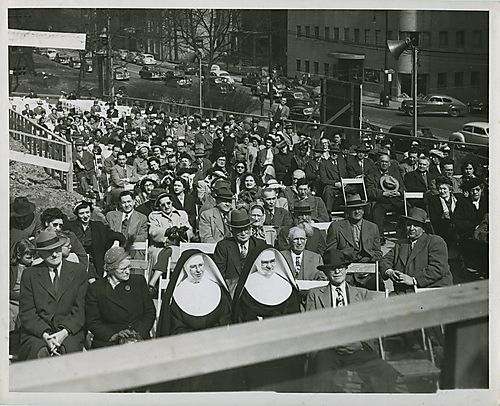 Seated audience at the groundbreaking for the Lillian S. Kaufmann School of Nursing