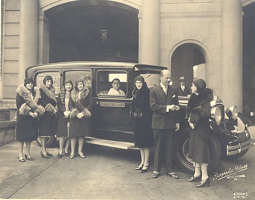 Presentation of a new ambulance by the Montefiore Aid Society