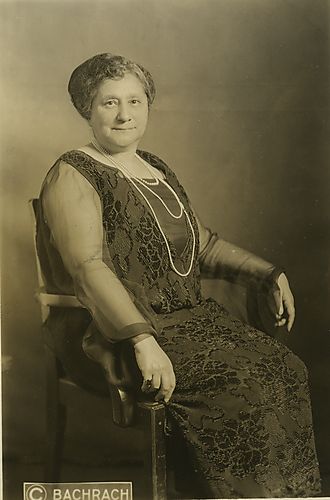 Photograph of Bertha Rauh (2)
