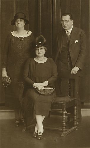 Postcard of Bertha Rauh and her two children