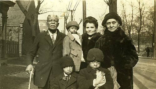 Bryans Family with Grandma Turfley and Dorsey boys