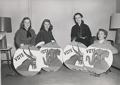 PCW students show their political support