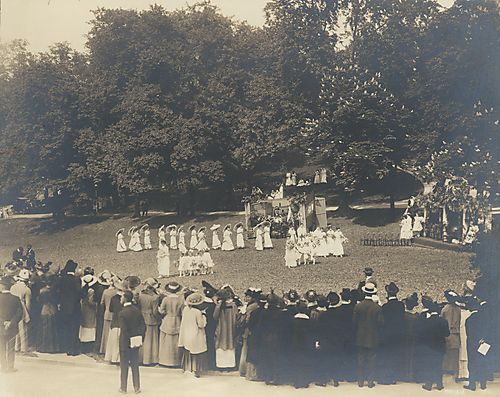 Processional on the college green