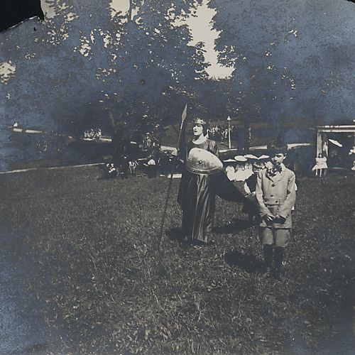 Snapshot of Marion Post as "Pittsburgh"