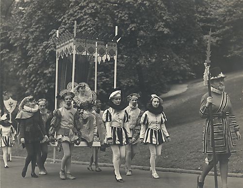 Audrey Horton as Queen Elizabeth